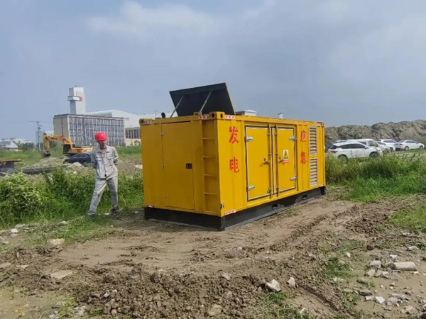 渭城200KW柴油发电机机组每小时的油耗量受哪些因素影响？