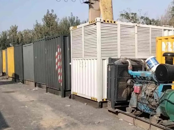 渭城200KW柴油发电机机组每小时油耗是多少？