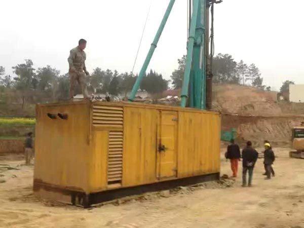 渭城如何判断水冷式机油散热器密封件是否需要更换？
